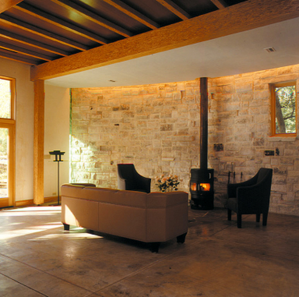 natursteinwnde-wohnzimmer-15 Természetes kő falak nappali
