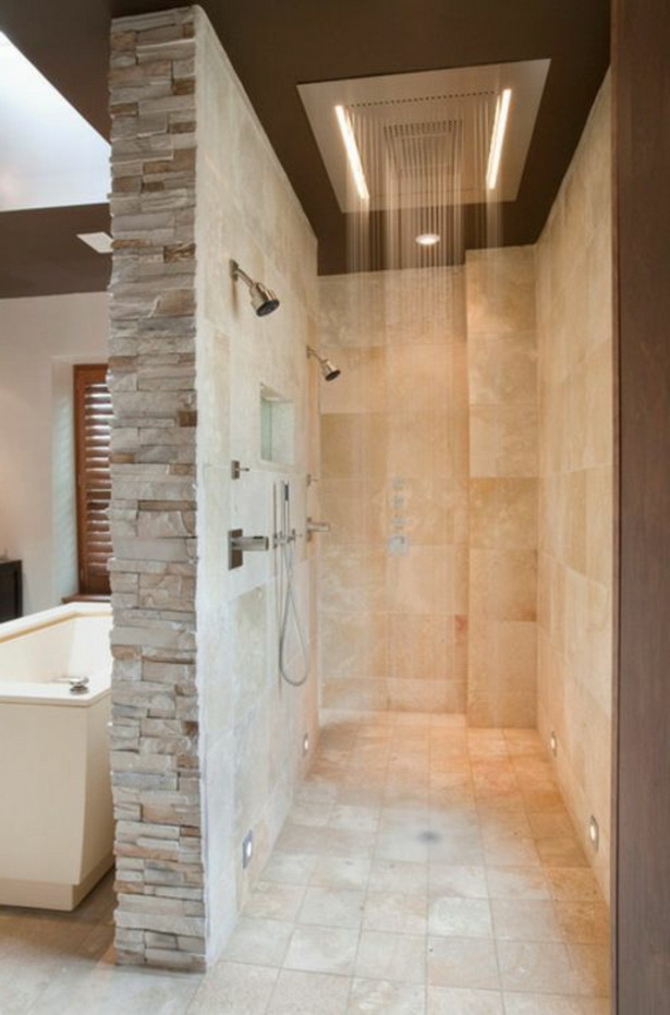 Modern fürdőszoba zuhanyzóval