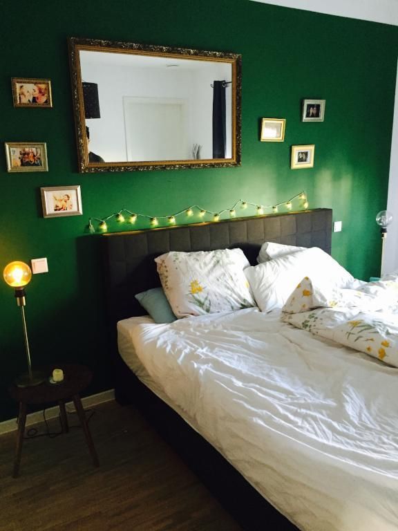 Zöld fal hálószoba