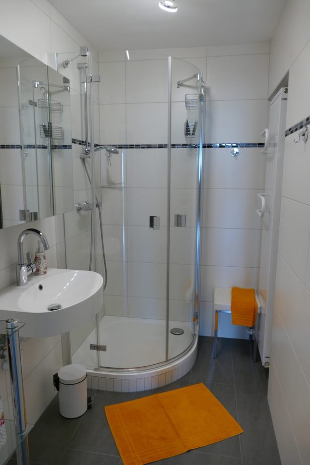 eingerichtete-badezimmer-21_3 Bútorozott fürdőszobák