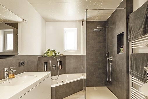 grau-weiss-badezimmer-16_4 Szürke fehér fürdőszoba
