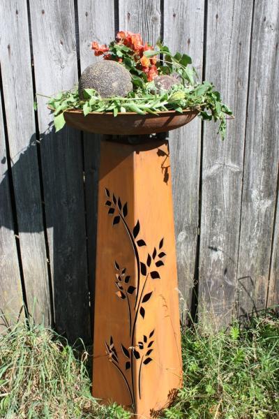 schone-dekoartikel-fur-den-garten-10_17 Gyönyörű dekoratív elemek a kertben