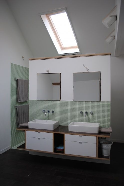 bad-waschtisch-mit-spiegelschrank-47_14 Fürdőszoba hiúság tükör szekrény