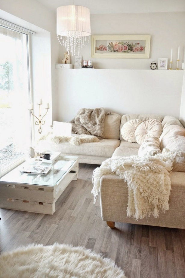 kleines-wohnzimmer-groe-couch-02_13 Kis nappali nagy kanapé