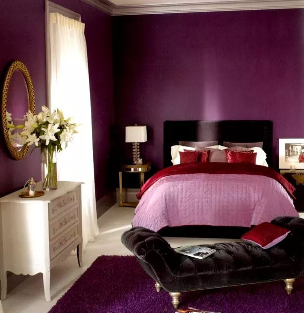 farbe-lila-im-schlafzimmer-33_15-7 Színes lila a hálószobában