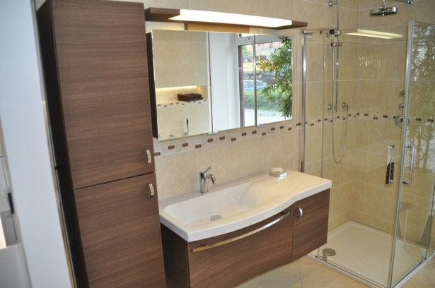 badezimmer-ideen-ohne-badewanne-84_3 Fürdőszoba ötletek fürdőkád nélkül