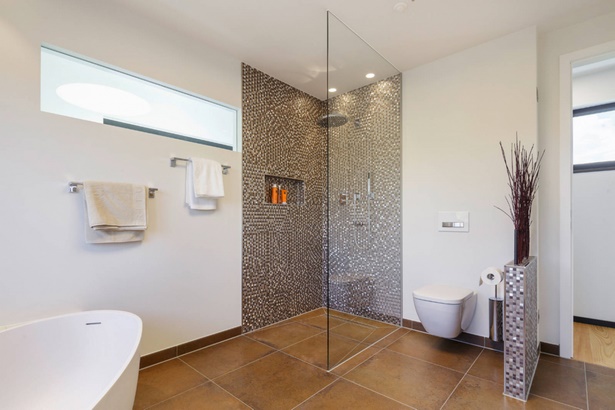 badezimmergestaltung-mit-dusche-90_8 Fürdőszoba kialakítása zuhanyzóval