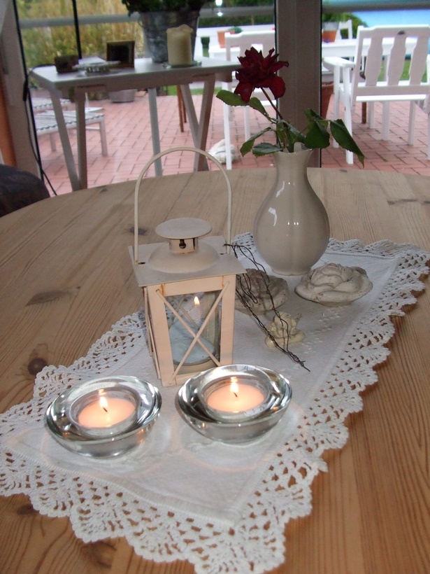 tischdeko-wohnzimmer-27_17 Asztali dekoráció nappali