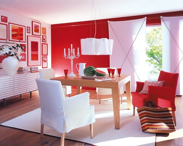 wohnzimmer-in-rot-gestaltet-73_13 Nappali díszített Piros