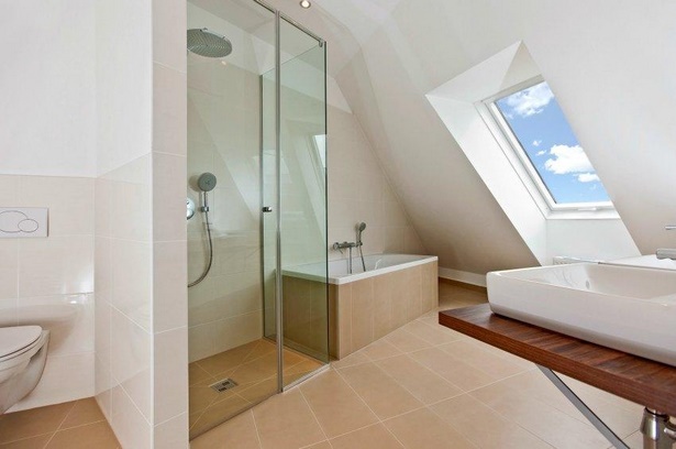bad-mit-dachschrge-gestalten-34_4 Fürdőszoba lejtős tető design