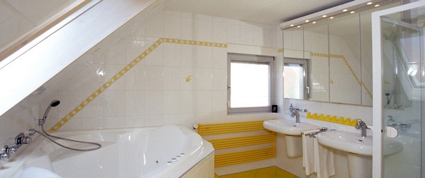 badrenovierung-kleines-bad-09_4 Fürdőszoba felújítás kis fürdőszoba