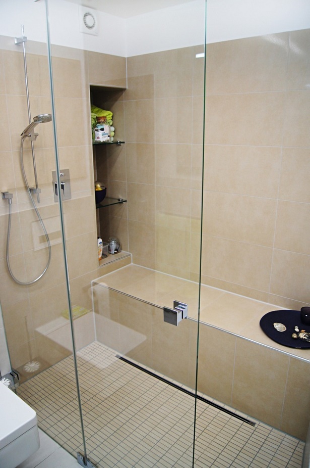 dusche-und-badewanne-in-kleinem-bad-37_6 Zuhanyzó és kád kis fürdőszoba