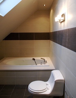 kleine-bder-dachschrge-68_15 Kis fürdőszoba tető lejtőn