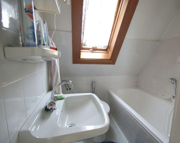 kleines-bad-dachgeschoss-13 Kis fürdőszoba tetőtér