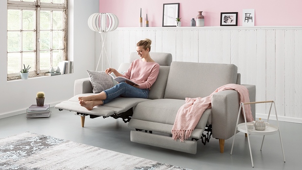 grosses-sofa-in-kleinem-wohnzimmer-33_5 Nagy kanapé egy kis nappaliban