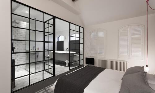 schlafzimmer-mit-bad-21_9 Saját fürdőszobás hálószoba