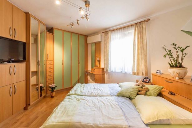 schlafzimmer-mit-stauraum-45_10 Hálószobák tárolóval