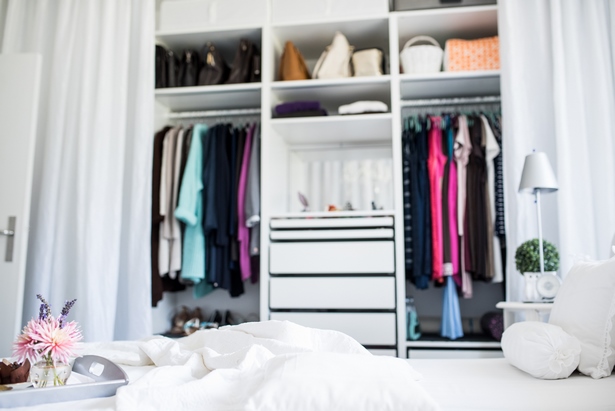 schlafzimmer-mit-stauraum-45_13 Hálószobák tárolóval