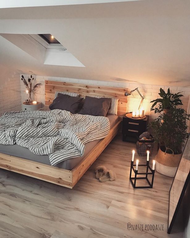 schlafzimmer-unter-dachschrage-gestalten-67_5 Hálószoba tervezése lejtős tető alatt