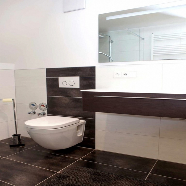 kleines-schmales-bad-renovieren-11_15 Kis keskeny fürdőszoba átalakítás