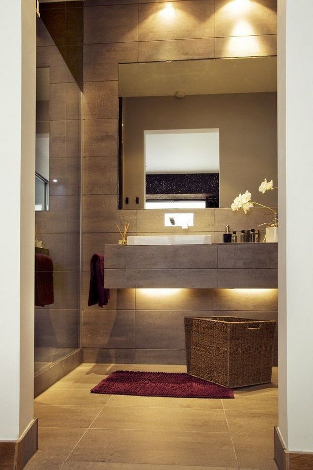 schone-bader-auf-kleinstem-raum-68_13 Gyönyörű fürdőszobák a legkisebb térben