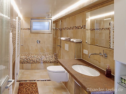 schone-bader-auf-kleinstem-raum-68_5 Gyönyörű fürdőszobák a legkisebb térben