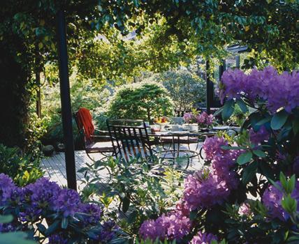 schone-sitzplatze-im-garten-bilder-24_10 Gyönyörű ülések a kertben képek