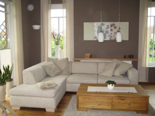 quadratisches-wohnzimmer-einrichten-47_15 Szögletes nappali bútorok