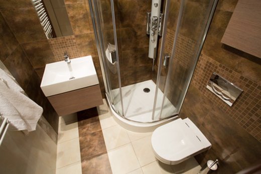 badezimmer-ideen-fur-kleine-bader-mit-schrage-79_15 Fürdőszoba ötletek kis fürdőszoba lejtős