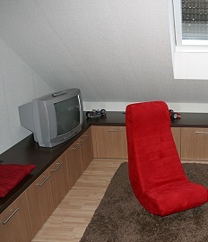 jugendzimmer-dachgeschoss-87_13 Ifjúsági szoba Tetőtér