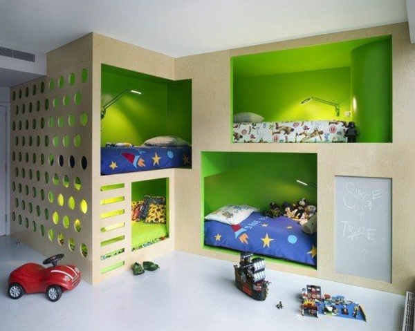 Gyermekszoba 3 ágy