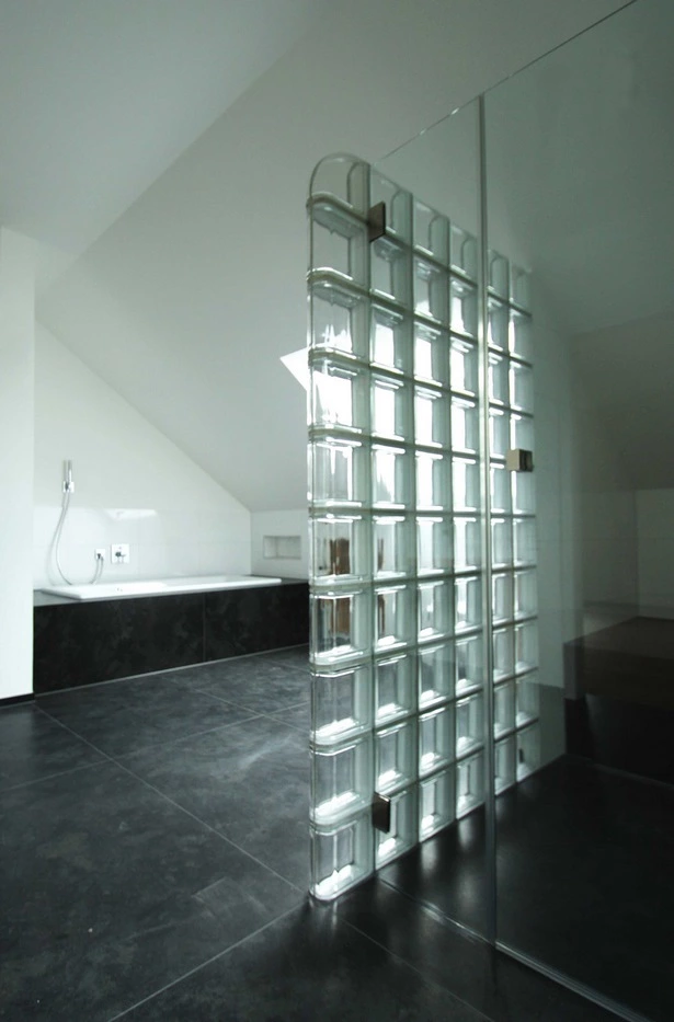 badezimmer-glasbausteine-82_11-3 Fürdőszoba üvegblokkok