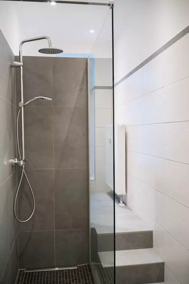 kleines-bad-mit-walk-in-dusche-89_6-17 Kis fürdőszoba séta zuhanyzóval