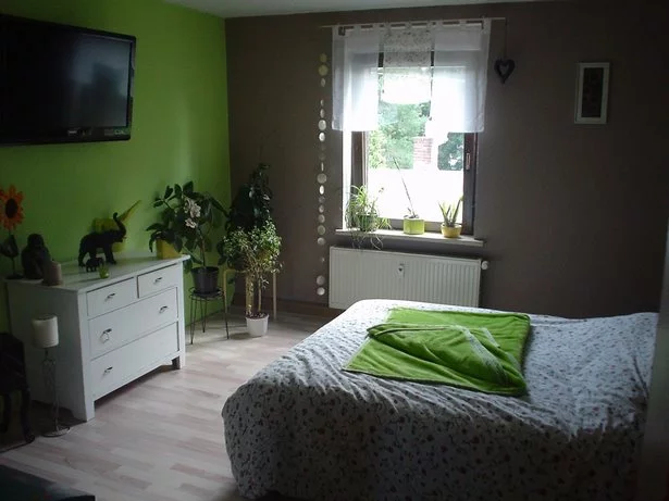 schlafzimmer-braun-grun-42_9-15 Hálószoba barna zöld