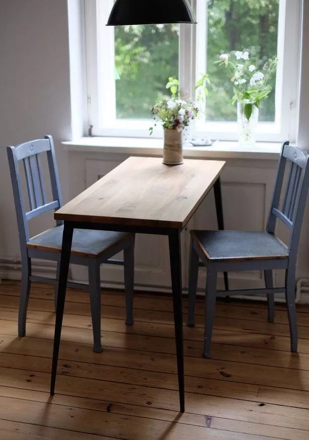 tisch-und-stuhle-fur-kleine-kuche-46_4-8 Asztal és szék kis konyha