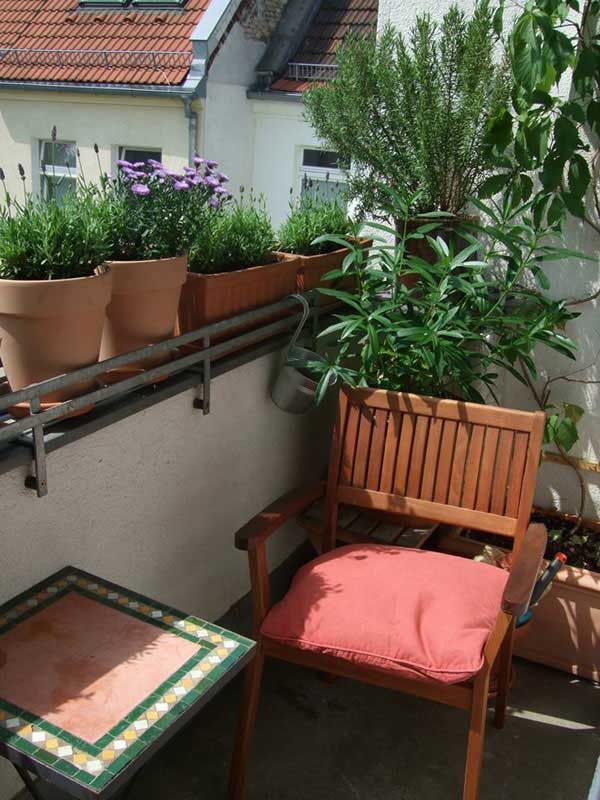 balkon-gestalten-ohne-pflanzen-66_9 Erkély tervezés növények nélkül