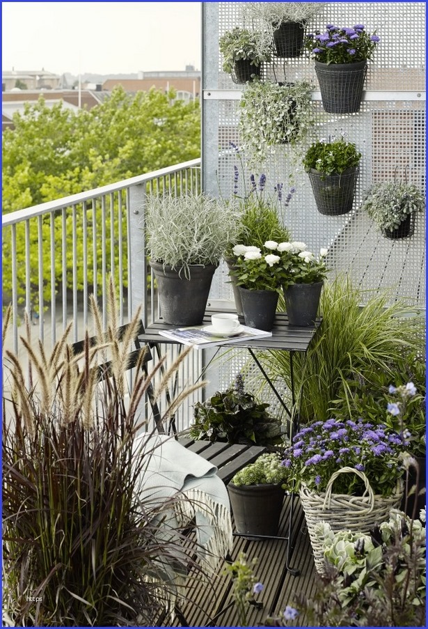 balkongestaltung-mit-pflanzen-42_4 Erkély tervezés növényekkel