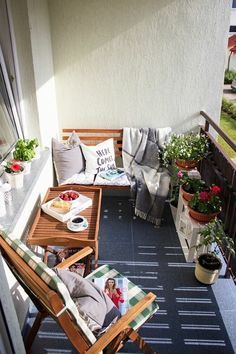 kleinen-balkon-gemutlich-einrichten-54_20 Kis erkély kényelmesen berendezett