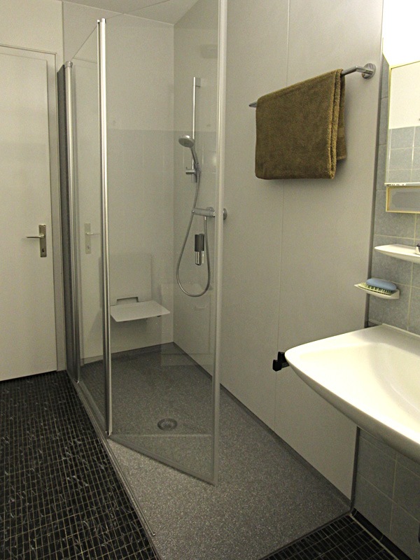 kleines-bad-renovieren-vorher-nachher-67_9 Kis fürdőszoba átalakítás előtt után