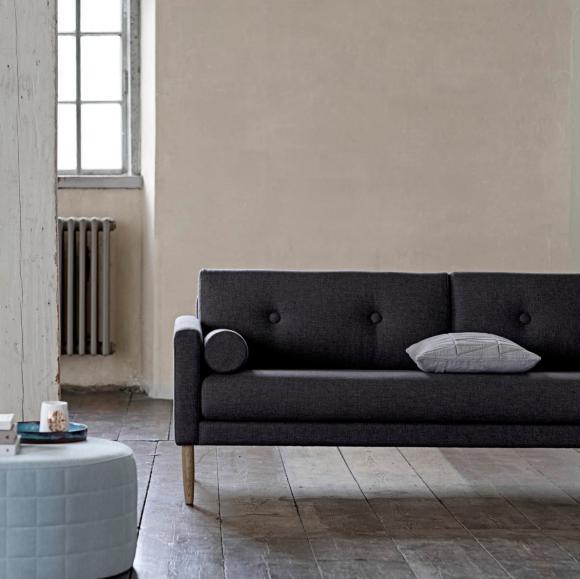 blaues-sofa-welche-wandfarbe-passt-23_12 Kék kanapé, amely a fal színe illik