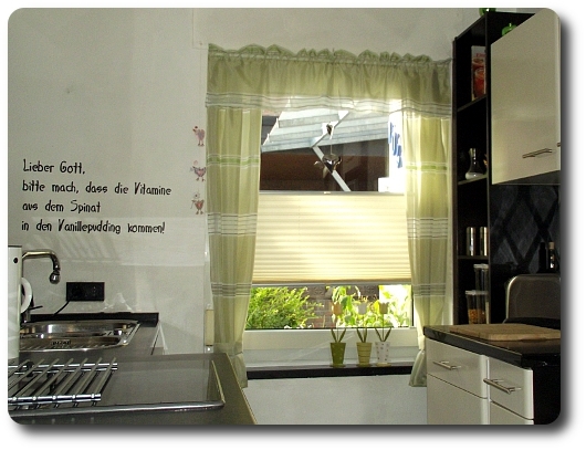 gardinen-kuchenfenster-ideen-09_12 Függönyök konyha ablak ötletek
