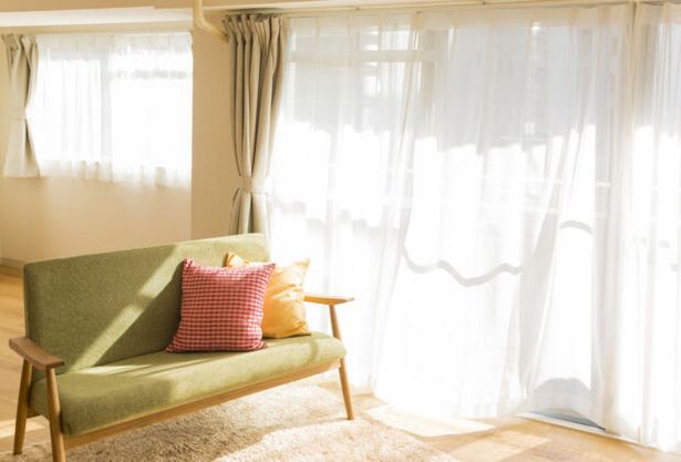 gardinen-wohnzimmer-trend-77_7 Nappali függönyök