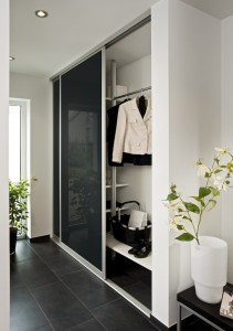 garderobe-modern-gestalten-18_14 Hogy a szekrény modern