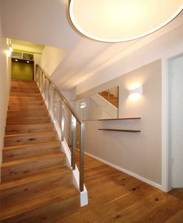 kleiner-flur-mit-treppe-95_5 Kis folyosó lépcsővel