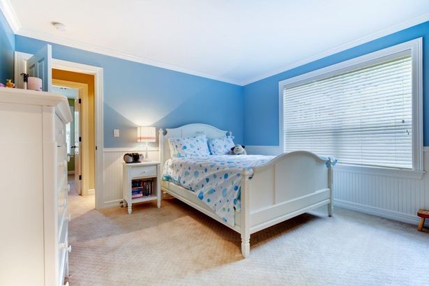 schlafzimmer-in-blautonen-38_12 Hálószoba árnyalatú kék
