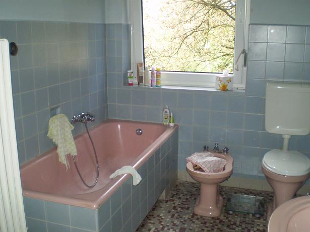 graues-badezimmer-verschnern-80_4 Szürke fürdőszoba díszítés