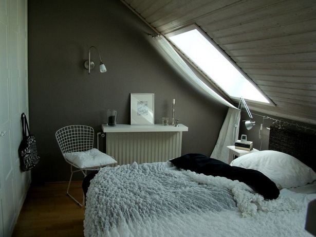 kleines-schlafzimmer-mit-dachschrge-gestalten-06_12 Kis hálószoba lejtős tető design