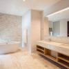 Fürdőszoba természetes kő fal